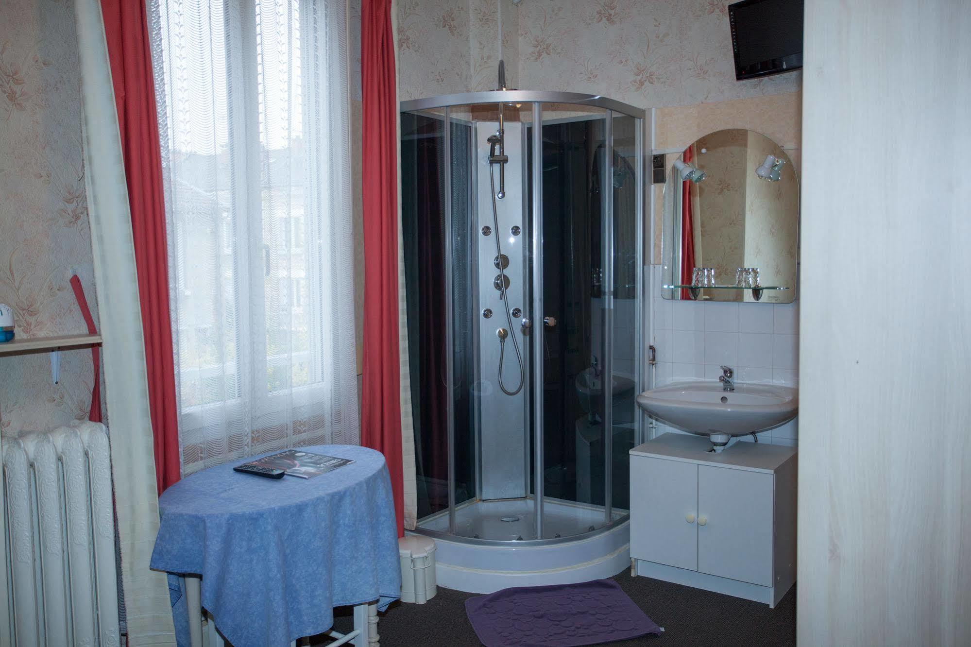 Hotel De La Cite Châlons-en-Champagne Dış mekan fotoğraf